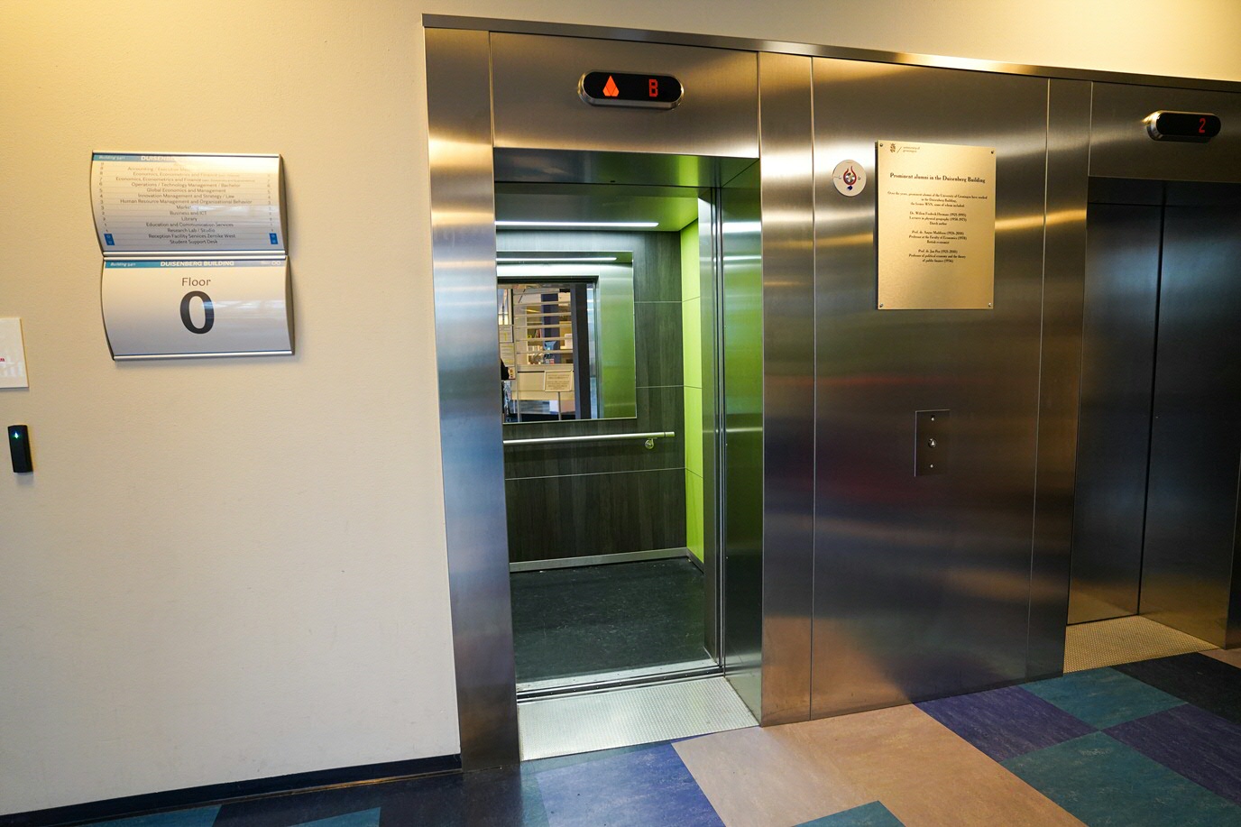 Elevators in Duisenberg plaza