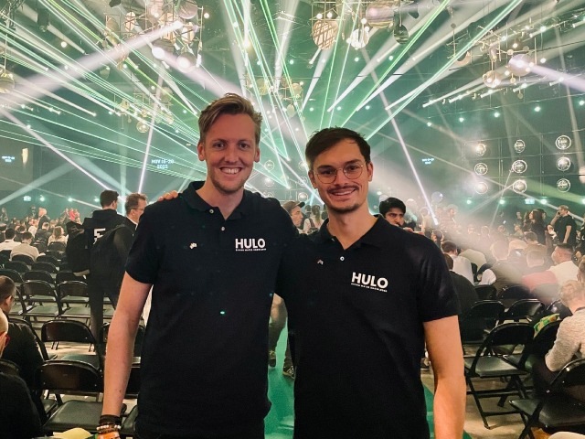 Robbert Lodewijks (on the left; CEO and co-founder of HULO) and Gillian van Loenhoud (on the right), student of the MSc in Sustainable Entrepreneurship and Business Officer at HULO, attending the SLUSH event in Helsinki