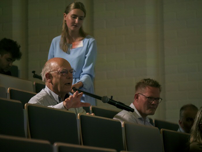 Question from the audience for the panel discussion