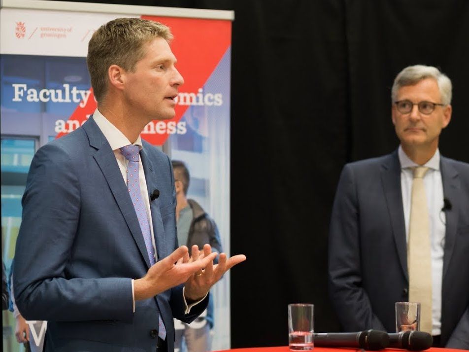 Marcel Beukeboom, Climate Envoy of the Kingdom of the Netherlands, addresses the opening of FEB's academic year