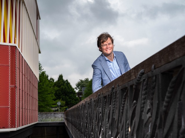 Assistant Professor Christiaan van der Kwaak (photo: Reyer Boxem)