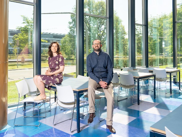 Assistant professors Stephanie Rizio and Ahmed Skali (Photo: Reyer Boxem)