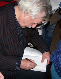 Jan Siebelink signeert