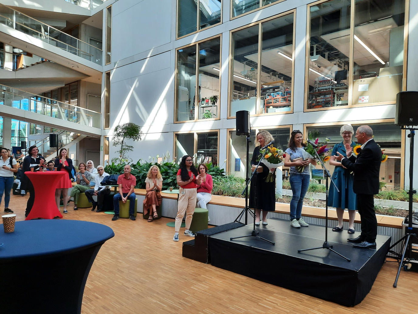 Zoé Christoff on stage on the left, winner Sancia van der Meij is second from the left