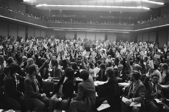 Stemming 16e PvdA congres, 15 oktober 1977