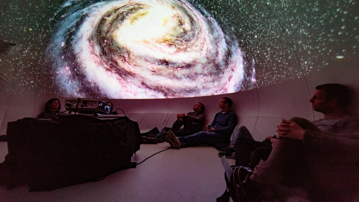 Het mobiele planetarium van het Kapteyn Instituut