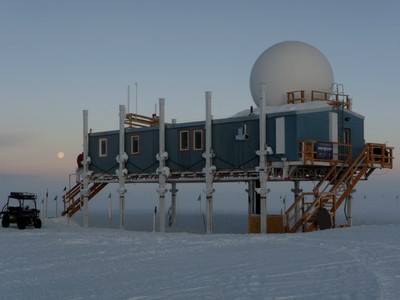 Main building of the Summit research station | Photo Harro Meijer