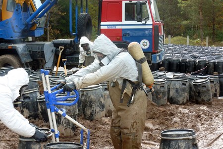 Opruimen van giftig afval in Wit-Rusland (situatie niet gerelateerd aan de studie) | Foto Irin Oleinik / World Bank Photo Collection